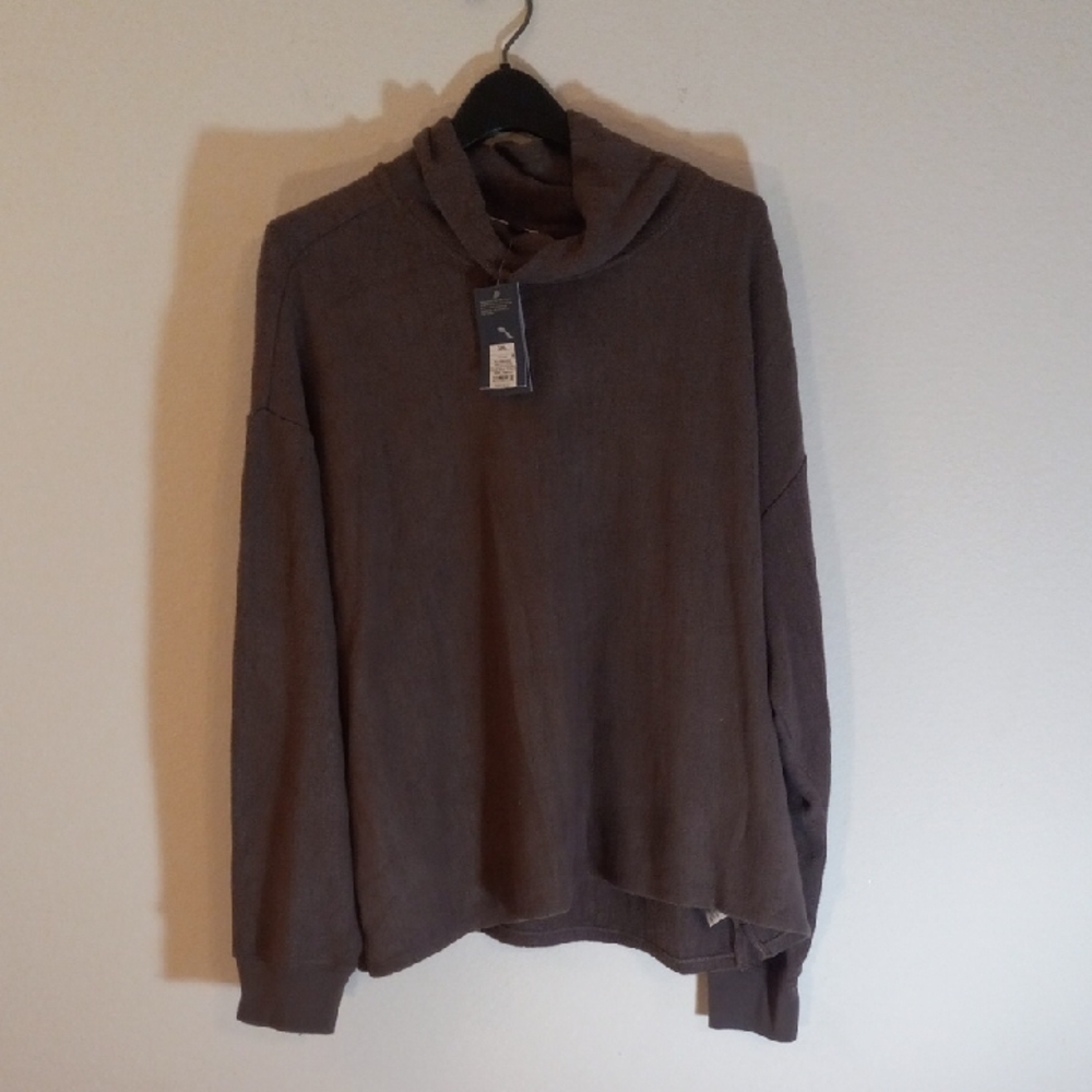 Universal Thread Long Sleeve Mock Turtleneck Pullover Blouse